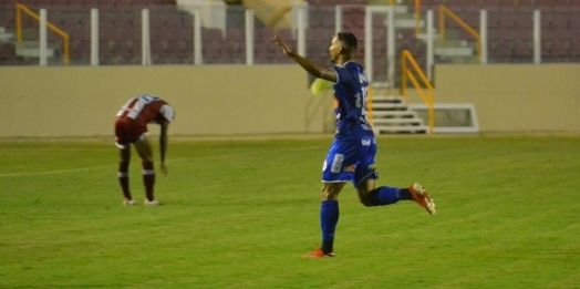 Náutico é batido pelo Confiança e perde chance de sair do Z4