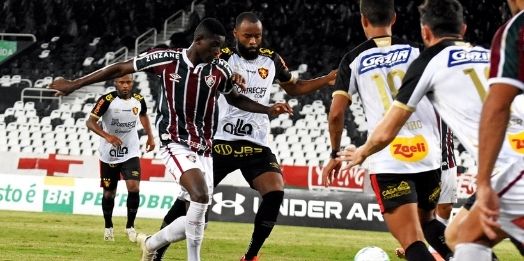 Sport joga bem, mas fica com um a menos e é superado pelo Flu