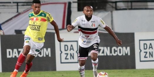 Santa faz sua parte, vence Brusque, mas não consegue acesso