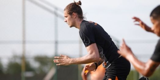 Maidana prega confiança e agressividade ao Sport em reta final