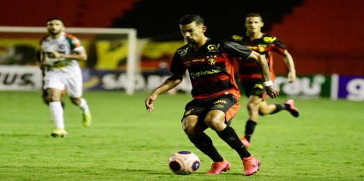De virada, Salgueiro vence o Sport e assume liderança