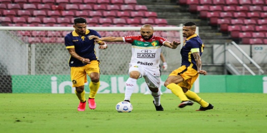 Retrô vence o Brusque e faz história na Copa do Brasil