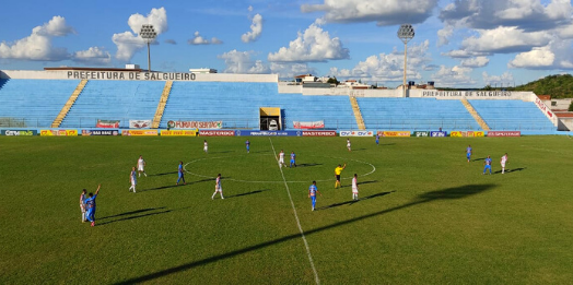 Salgueiro e Vitória empatam no Cornélio de Barros