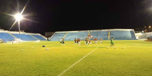 Salgueiro vence o Sete e se garante na próxima fase