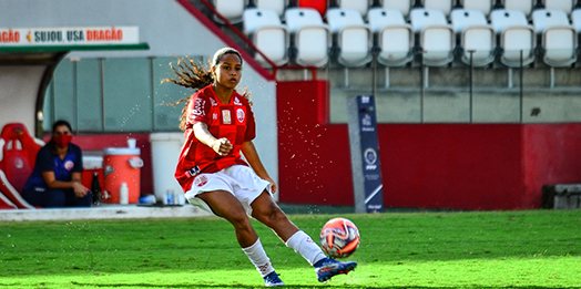 Nos Aflitos, Náutico vence o Santos Dumont-SE
