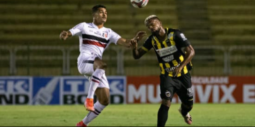 Fora de casa, Santa Cruz conquista ponto diante do Volta Redonda