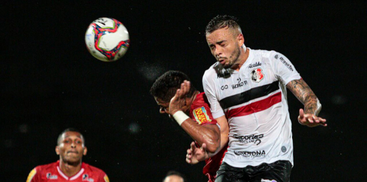 Com gol de pênalti, Tombense vence o Santa Cruz no Arruda