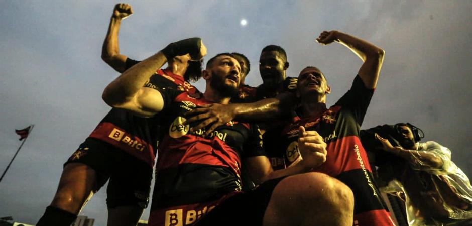 Sport vence Londrina por 2 a 0 e se aproxima do G4