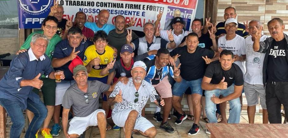 Presidentes fazem homenagem para Evandro Carvalho