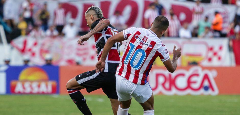 Santa Cruz e Náutico empatam em jogo de seis gols