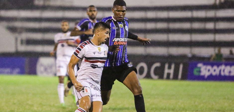 Três times seguem invictos no Campeonato Pernambucano