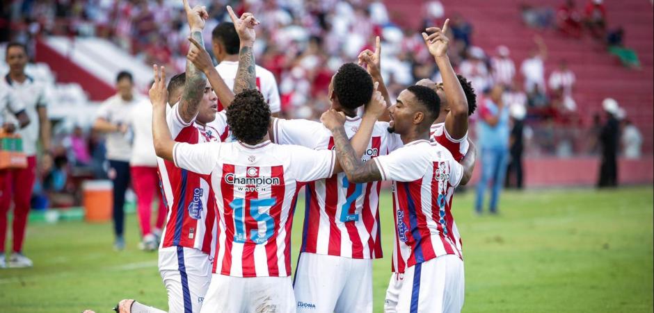 Náutico e Petrolina vencem neste domingo (12)