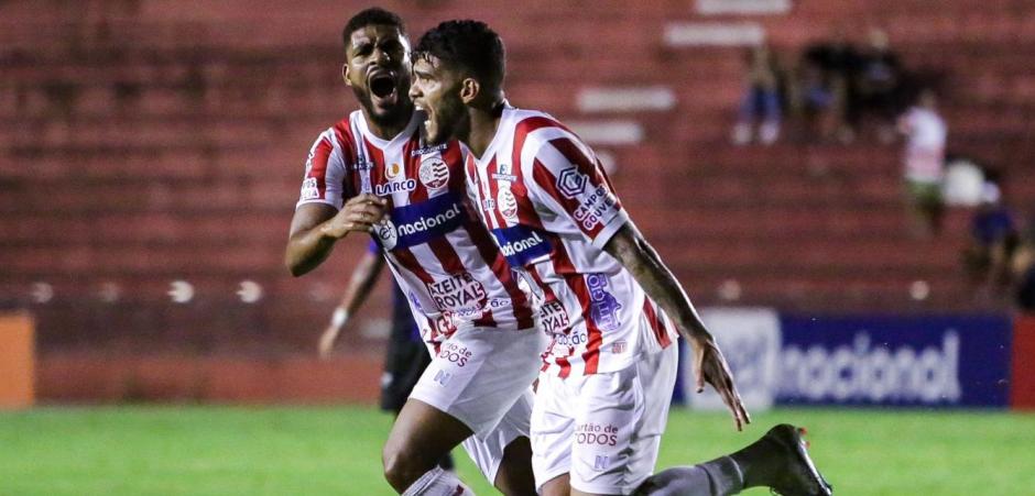 Náutico vence Altos-PI nos Aflitos