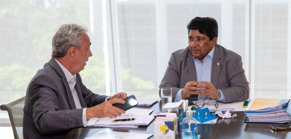 Evandro Carvalho se reúne com Ednaldo Rodrigues na sede da CBF