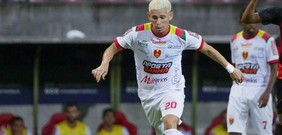 Petrolina e Central se enfrentam no Paulo Coelho