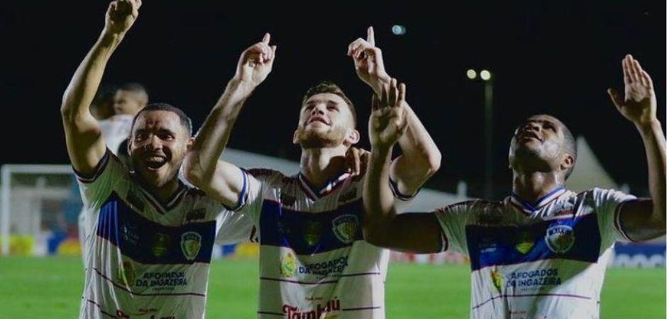 Com uma virada emocionante, Afogados vence Maguary e avança no Estadual