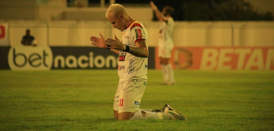 Petrolina vence Cascavel-PR e está classficado na Copa do Brasil