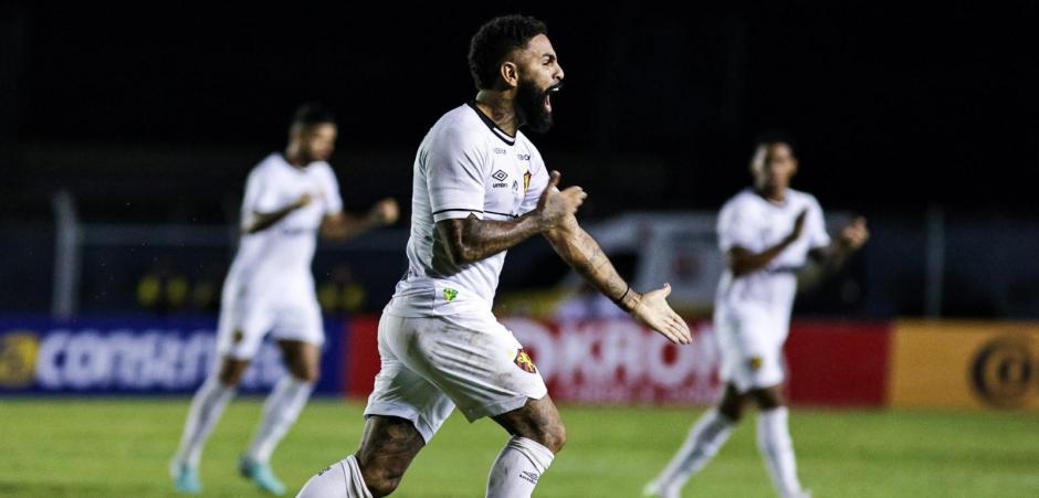 Sport goleia o Trem-AP por 4x0 e se classifica na Copa do Brasil